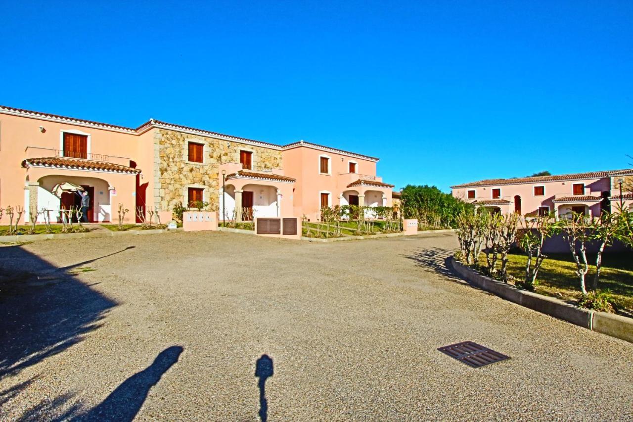Residence Stella Marina San Teodoro  Exterior photo